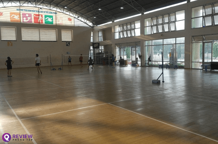 Sân cầu lông Cung Văn Hoá Lao Động quận 1